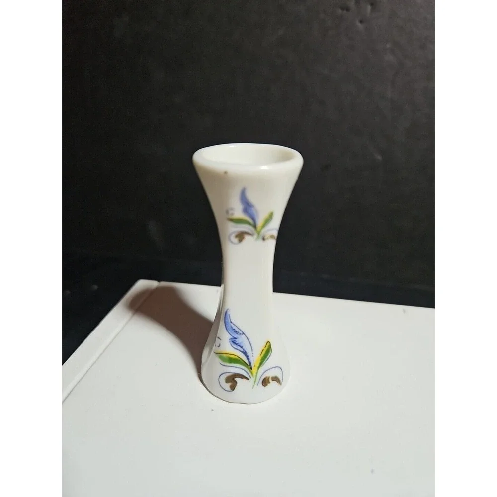 Miniature Vase Yellow flowers‎ 70's -2-1/2